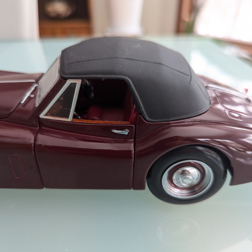 Sun Star 1955 Jaguar XK 140 Convertible 1:18 Die Cast Model Car Rare Collectible - Picture 6 of 12